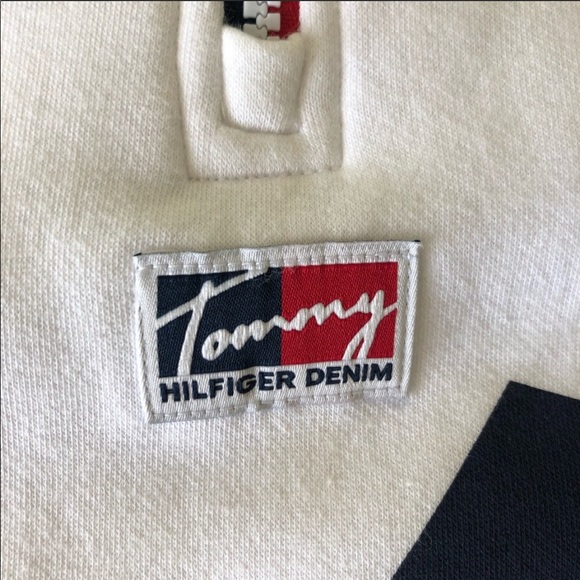 Hilfiger 1/4 zipped sweatshirt - Picture 9 of 10